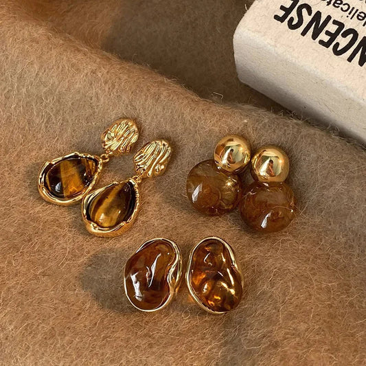 Britt - Vintage Brown Earrings